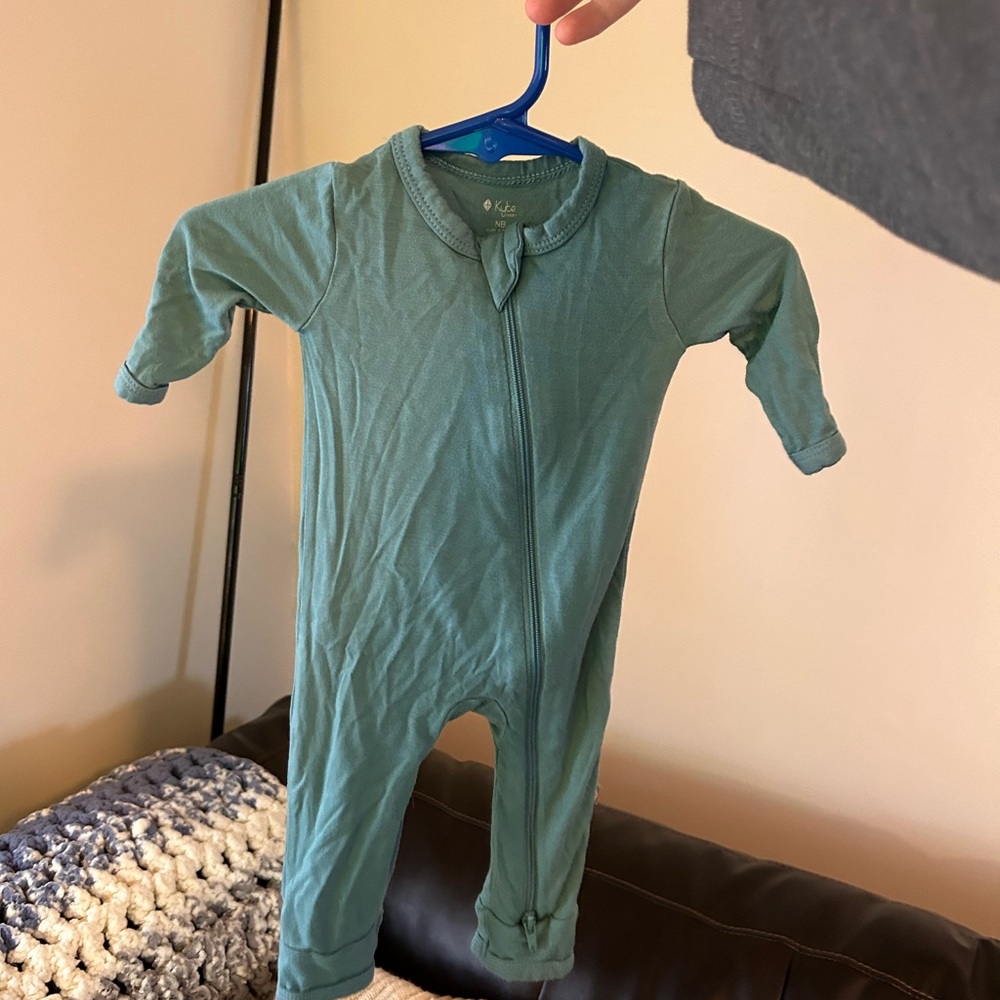 Kyte baby Newborn bundle *will separate *